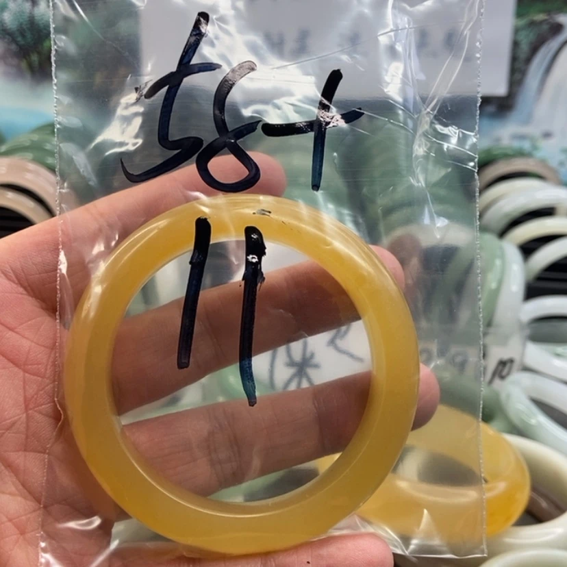 【闪购商品】石英质玉手镯未镶嵌