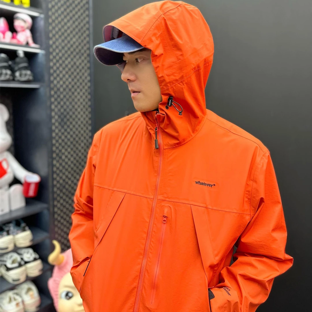 NPC潮牌胸口小字母绣花四色冲锋衣户外防风防水防油外套NP31TJ28