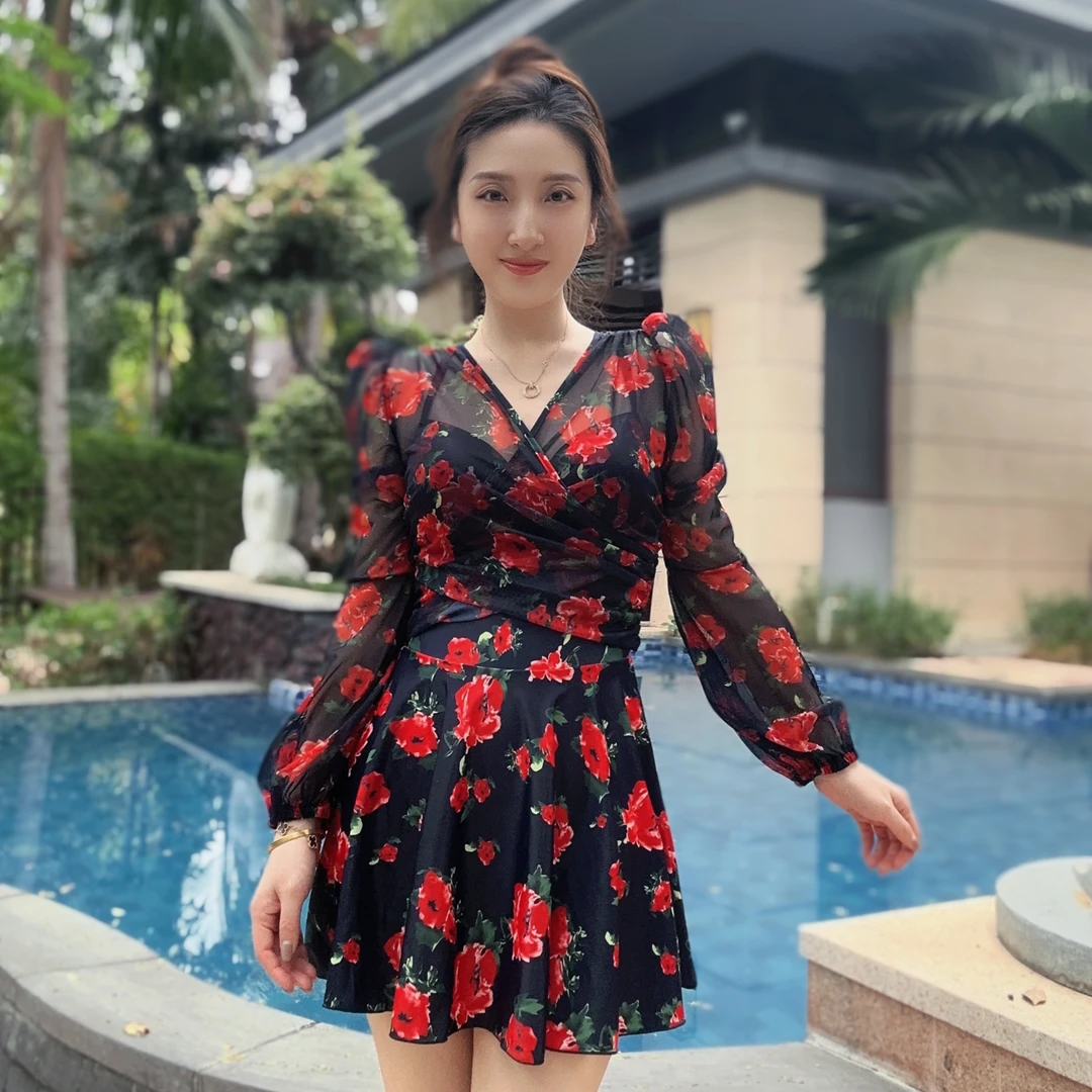 【红玫瑰】显瘦时尚长袖印花女士气质优雅温泉度假游泳衣NL2506