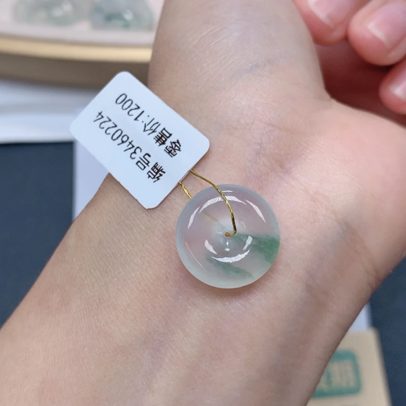 【闪购商品】翡翠颈饰未镶嵌x***渔3460224