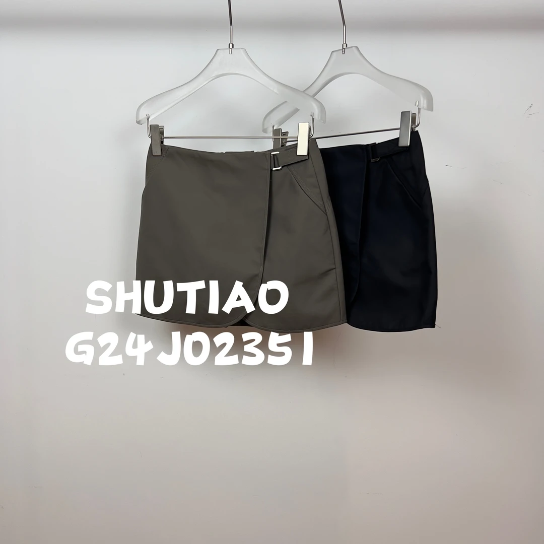 【SHUTIAO】2024秋冬:新款小众设计款短裙G24J02351