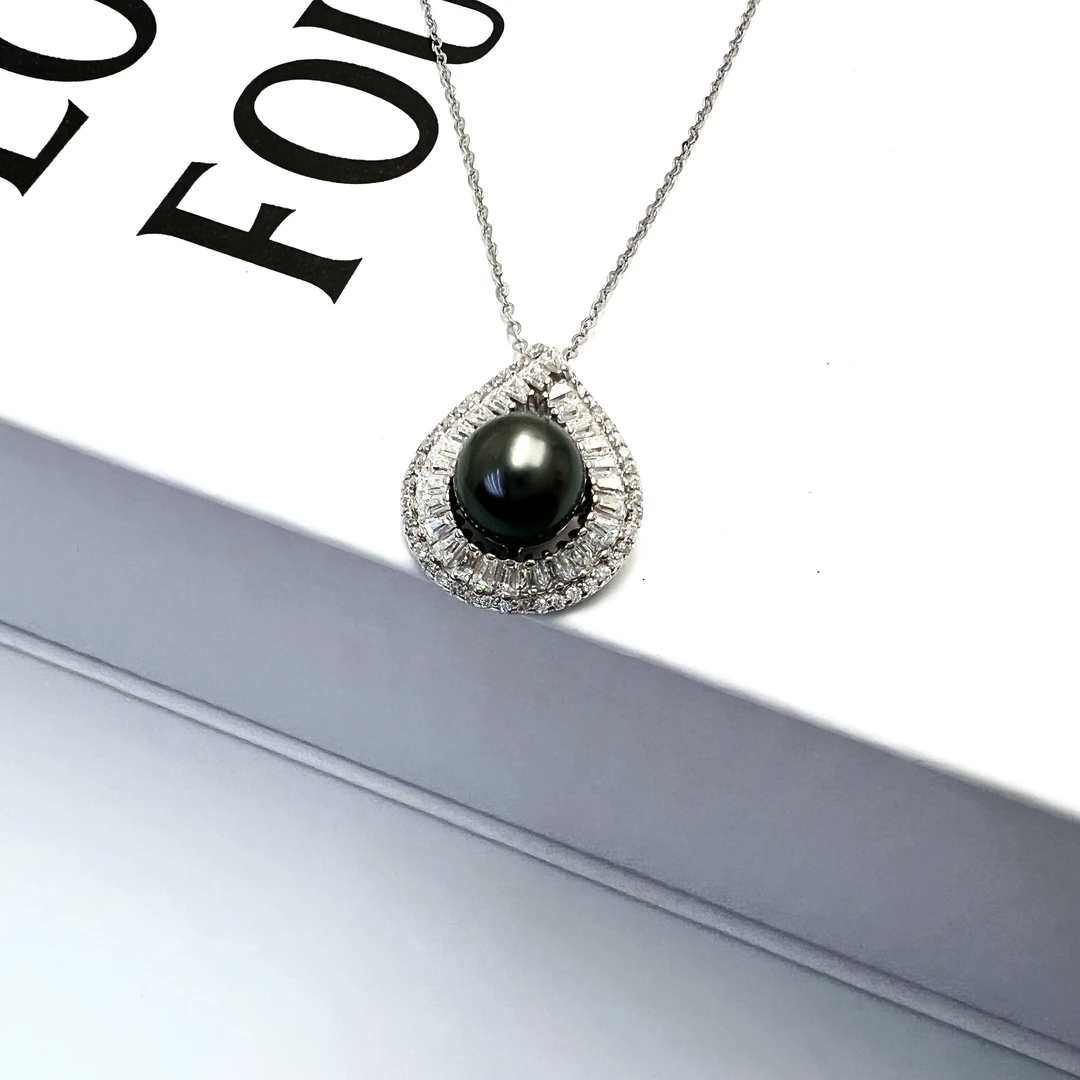 【短发七七】 大溪地黑珍珠吊坠8-9mm