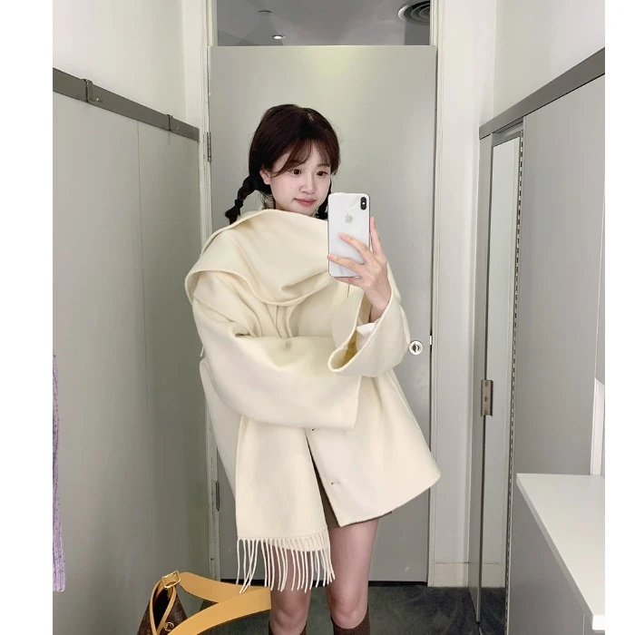 自带围巾斗篷大衣女披风流苏绒毛呢外套女2023秋冬新款高级感