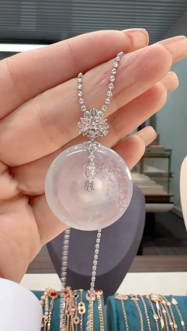 【闪购商品】翡翠吊坠(不含链)18K金镶嵌翡翠平安扣吊坠2/2