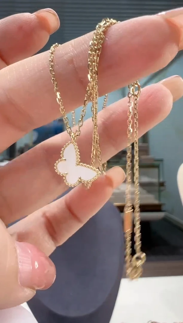 【闪购商品】贝壳(贝母)项链18K金镶嵌白蝴蝶项链K黄