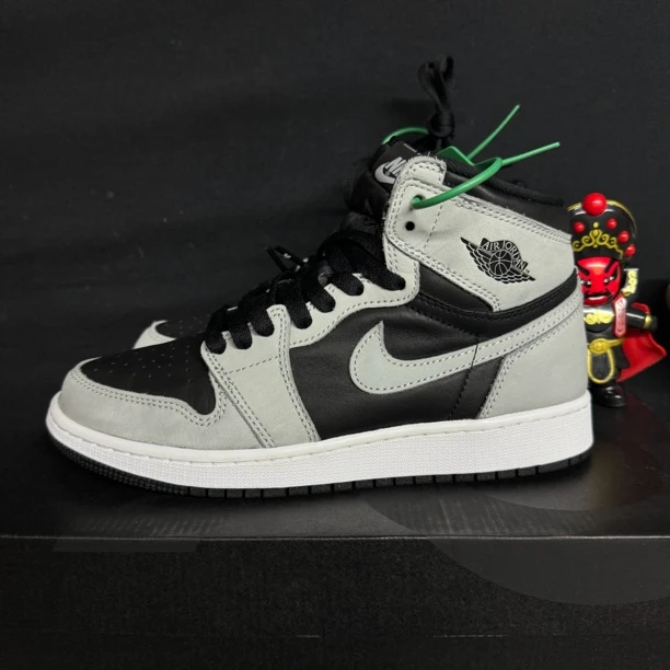 39码|AJ1 影子灰 中帮 防滑耐磨|假一罚四|