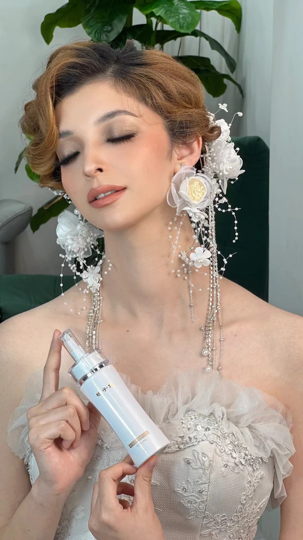 虾青素净颜清洁保湿修护补水锁水洁面乳