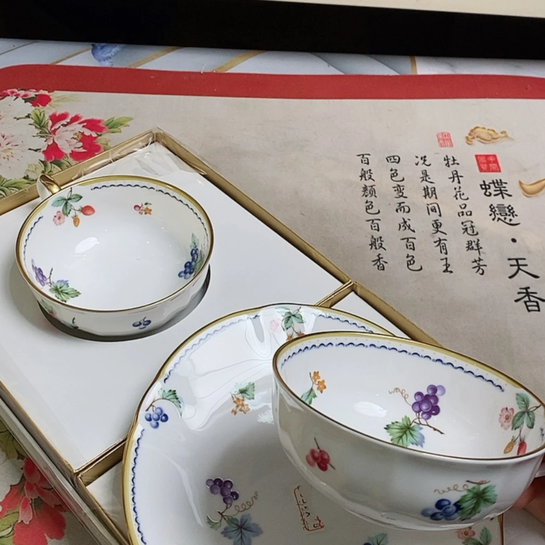 【闪购商品】密胺壶V47