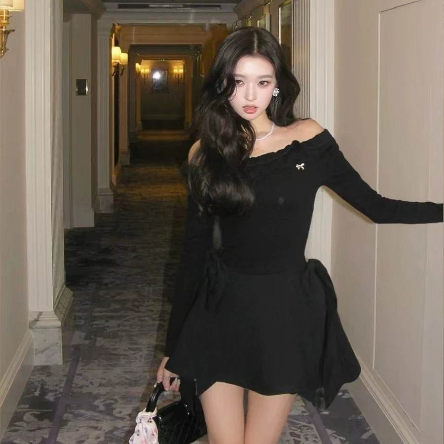 小香风一字肩连衣裙收腰黑色高级感气质裙子