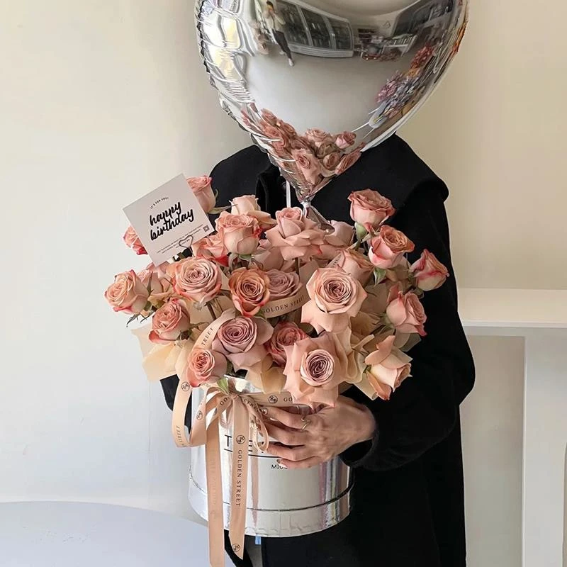 永生花玫瑰仿真花抱抱桶花束高级感小众送女友闺蜜生日礼物成品