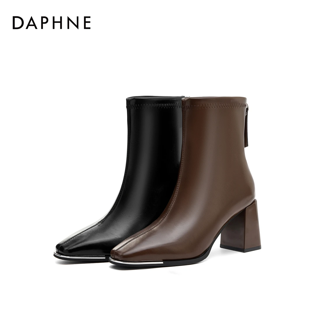 达芙妮时尚气质百搭尖头瘦瘦靴秋冬季新款好穿简约高跟短筒皮靴