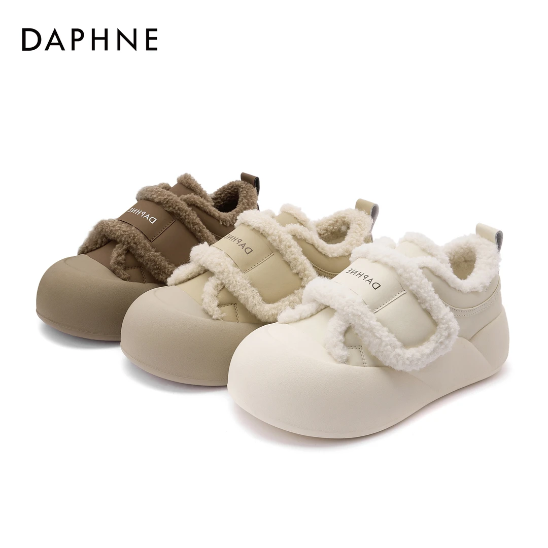 达芙妮2025秋季新款时尚休闲鞋防滑平底百搭毛毛底外穿厚底加绒鞋