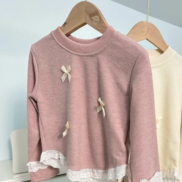 小女宝圆领蝴蝶结拼接蕾丝边打底衫