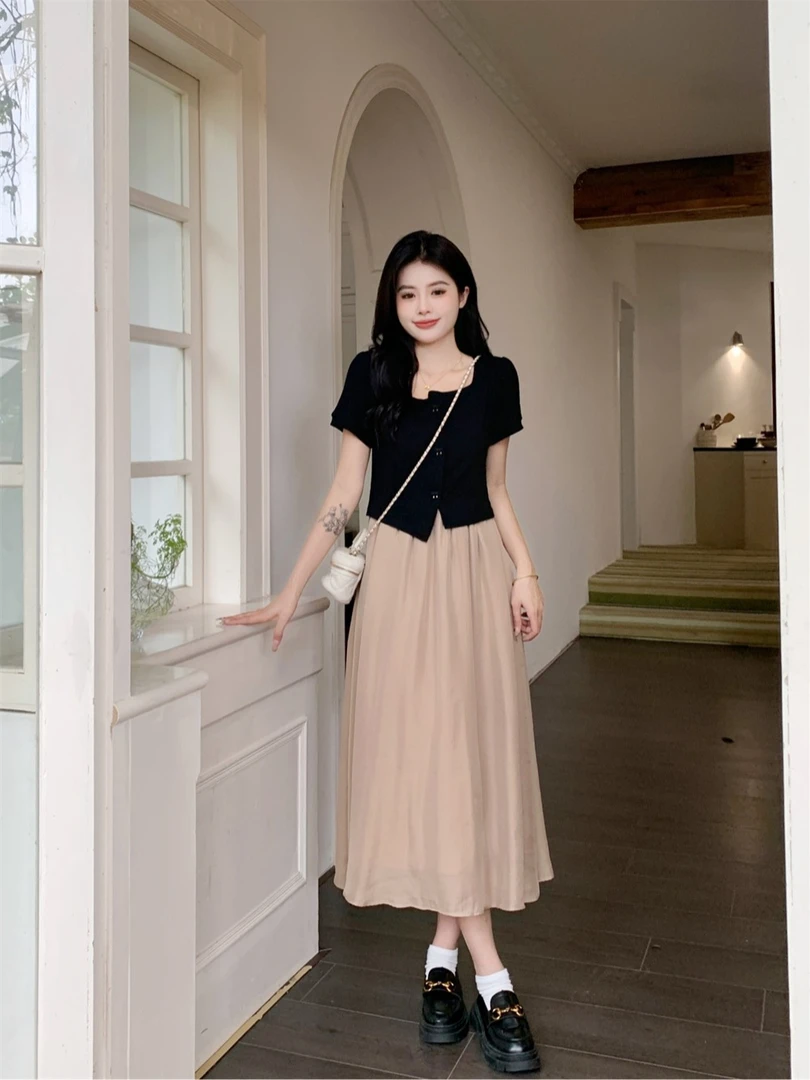 大码假两件方领连衣裙女夏季洋气减龄裙子胖mm显瘦遮肉休闲a字裙