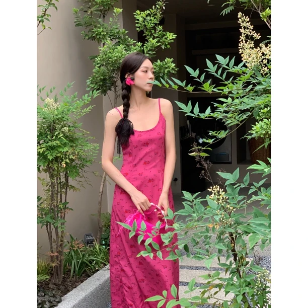 HELLOTANGO《弗洛伊德》小众夏季新品玫红色碎花吊带连衣裙54310#