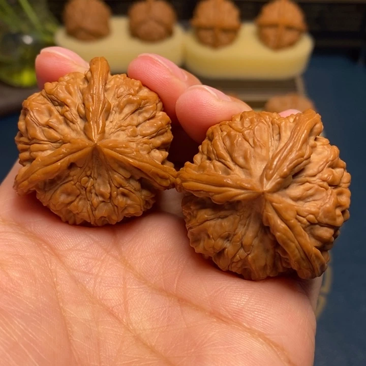 【闪购商品】文玩核桃把件火麒麟球奔