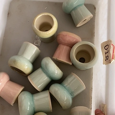 红陶20CM以下4个瑕疵