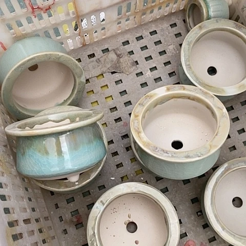 红陶20CM以下 瑕疵2个