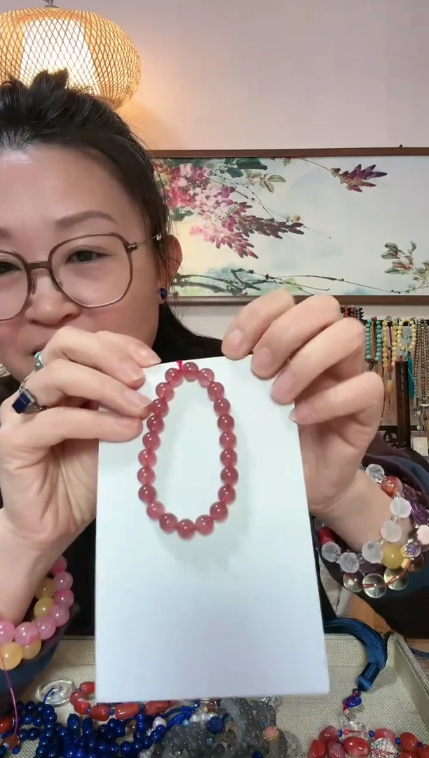 【闪购商品】方钠石手饰未镶嵌草莓晶手串