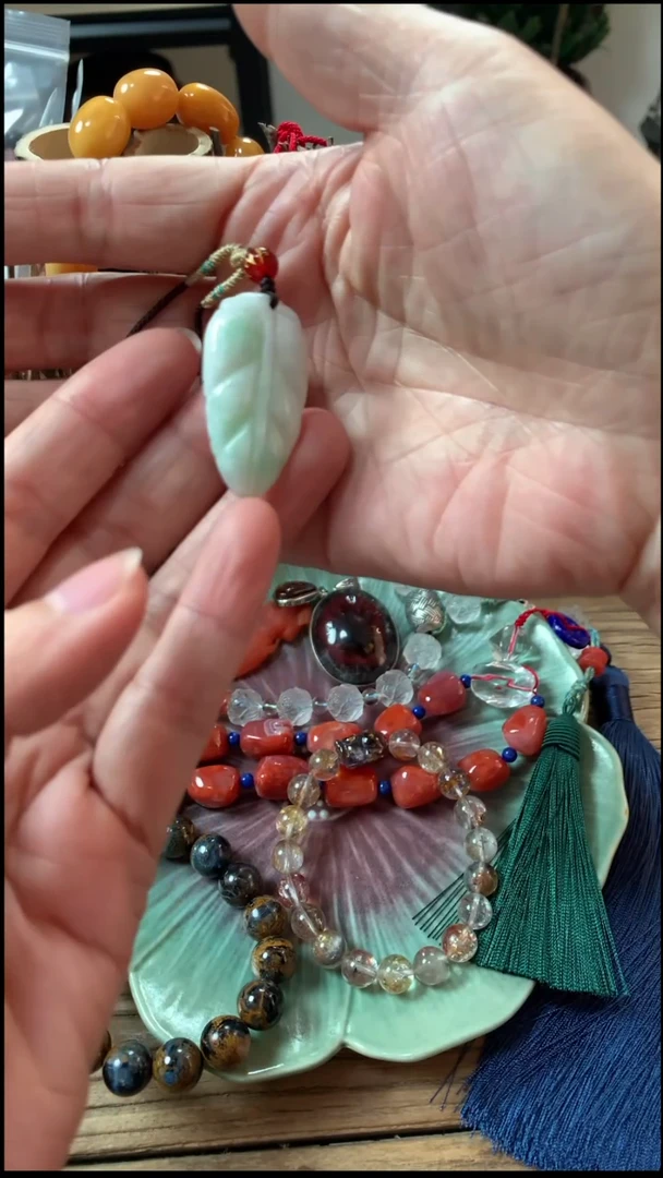 【闪购商品】翡翠颈饰未镶嵌坠