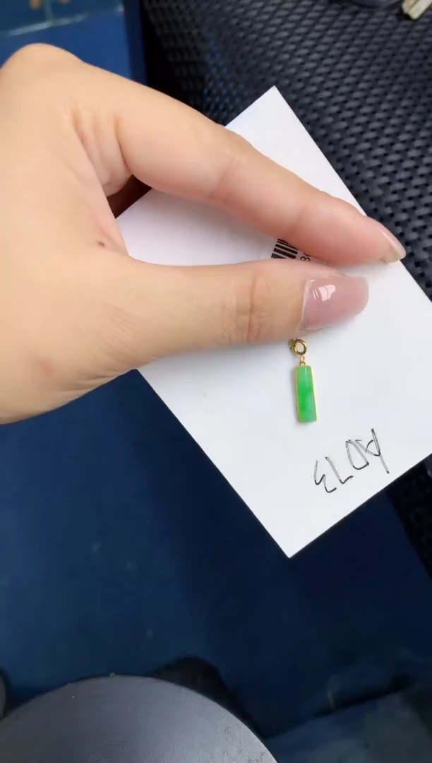 【闪购商品】翡翠颈饰18K金镶嵌000000000