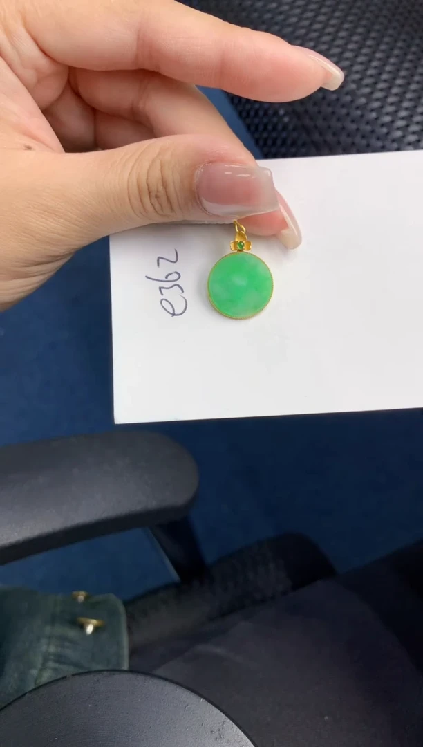 【闪购商品】翡翠颈饰18K金镶嵌000000000