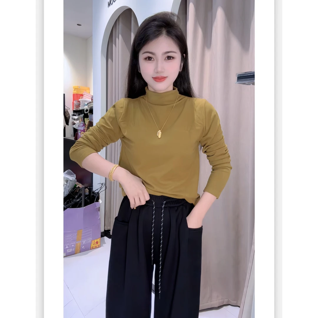 331李小姐家徳绒堆堆领上衣