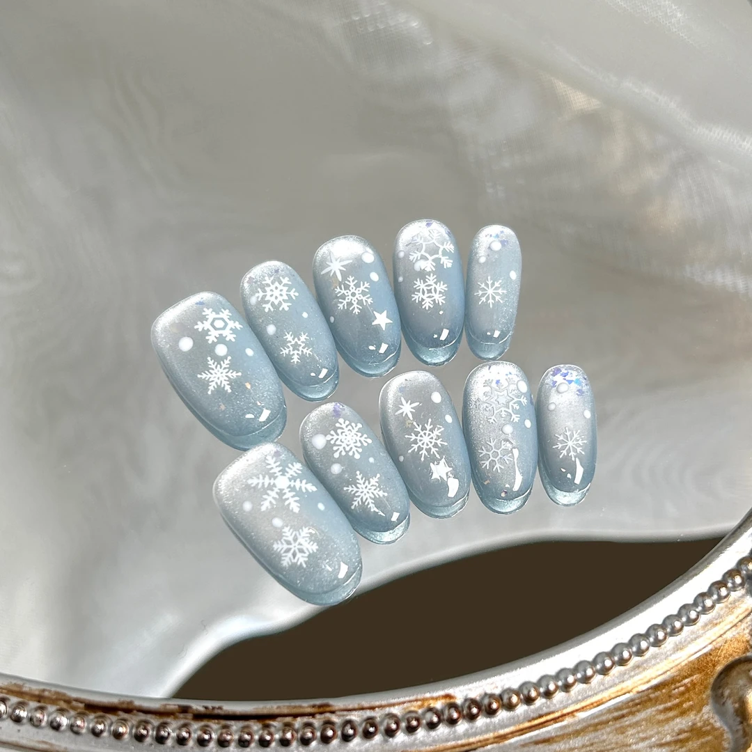 【初雪】蓝珊手工穿戴甲高级淡蓝色玻璃珠猫眼精致冬季雪花显白纯欲