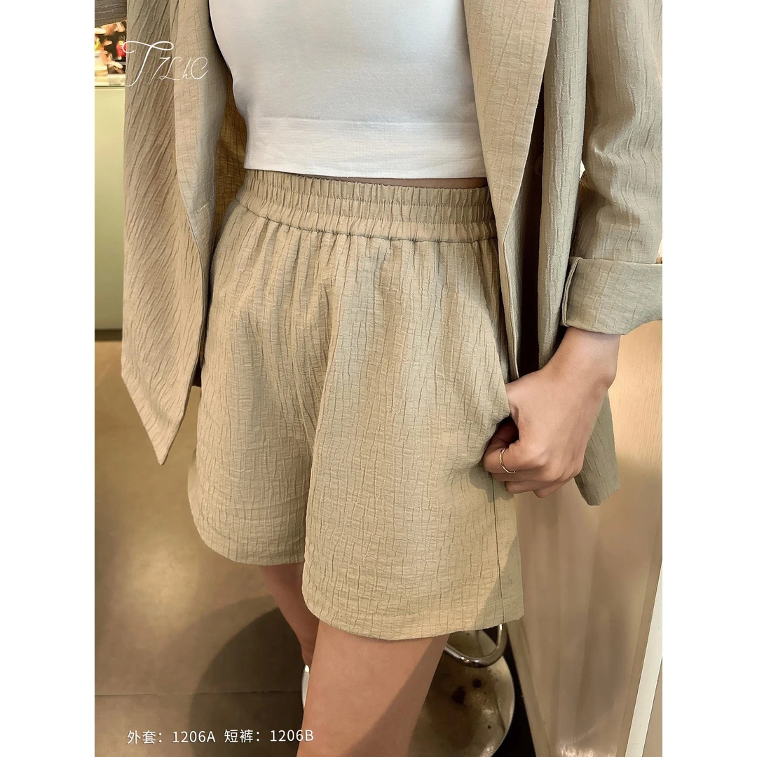 1206B柒量一裁小个子浅卡其休闲短裤女时尚气质显瘦高腰宽松西裤