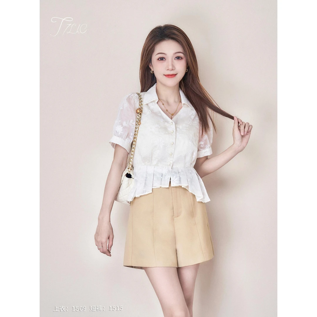 1509柒量一裁小个子米杏色V领收腰短款小衫上衣气质洋气减龄短袖