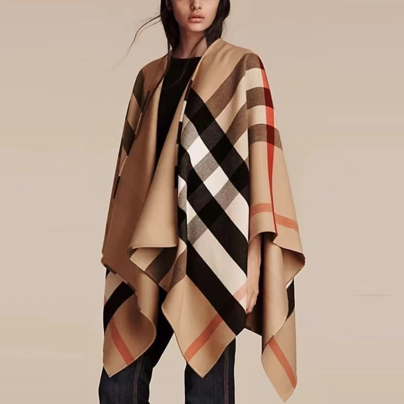 Burberry博柏利 高街风 羊毛宽松格纹双面穿披风夹克 早春外搭