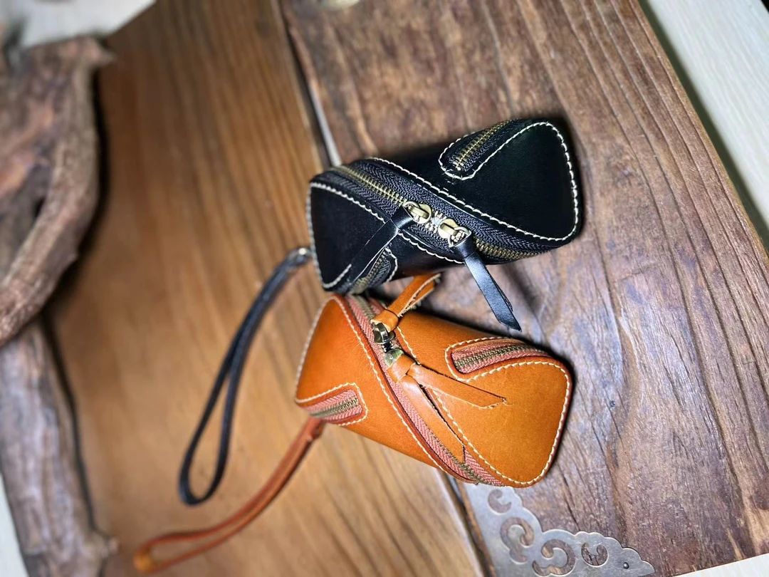 原创手工牛皮钥匙包复古个性头层牛皮收纳包汽车钥匙扣零钱包