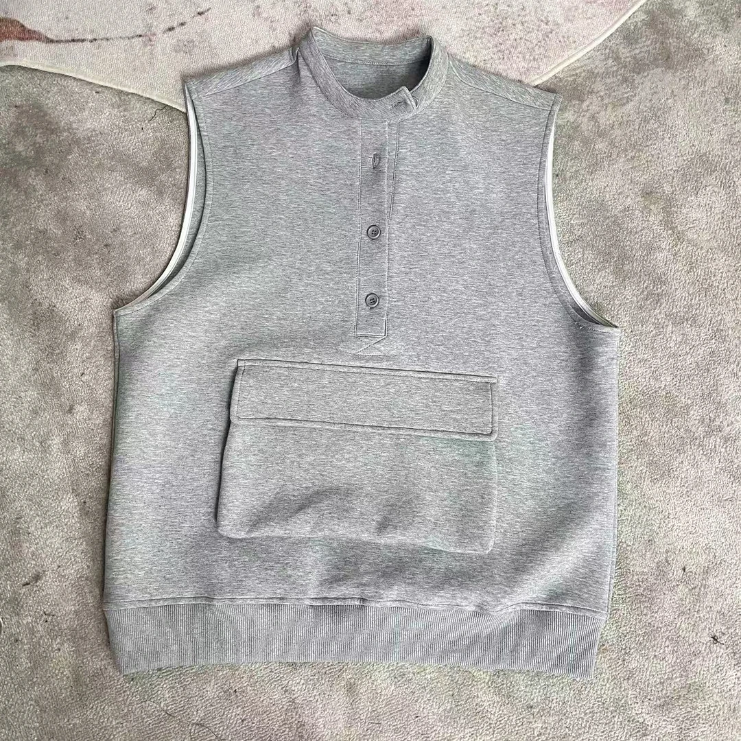 infobyfive2025秋冬新扣子无袖大口袋马夹马甲2DJ2301