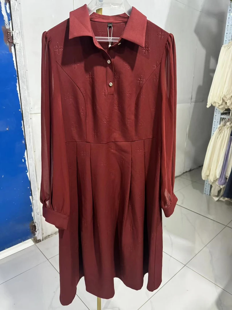 【Y621】新款时尚纯色压花连衣裙