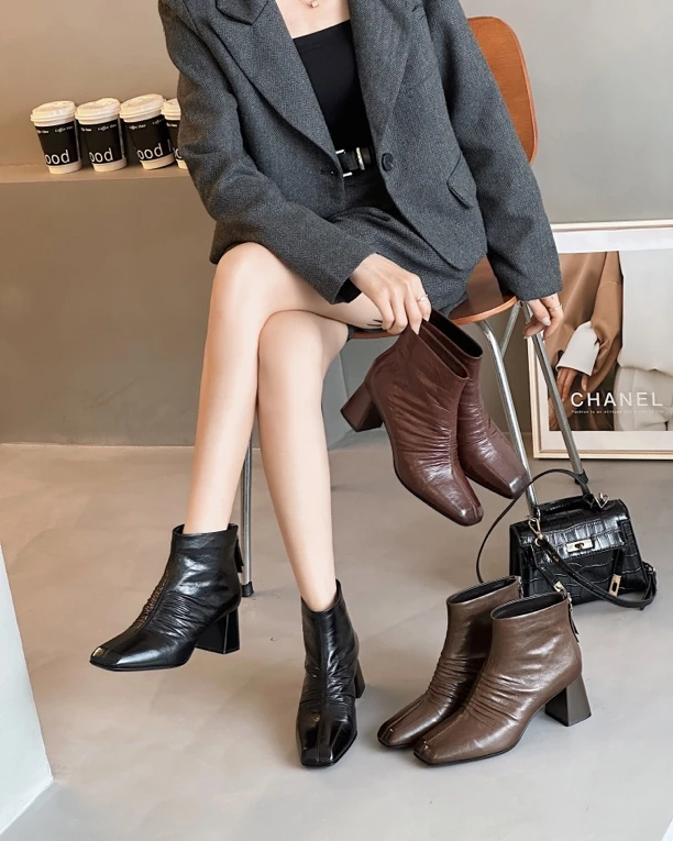 AIMIQI秋冬复古羊皮褶皱方头后拉链粗跟短靴时装百搭舒适真皮女靴