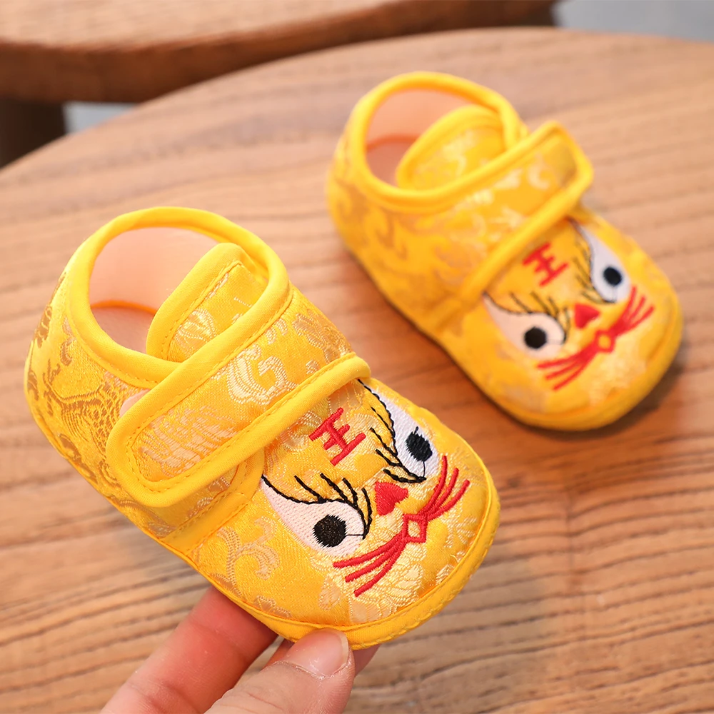 0-19个月红色婴儿鞋子春秋男女童宝宝鞋软底防滑学步鞋防掉跟鞋