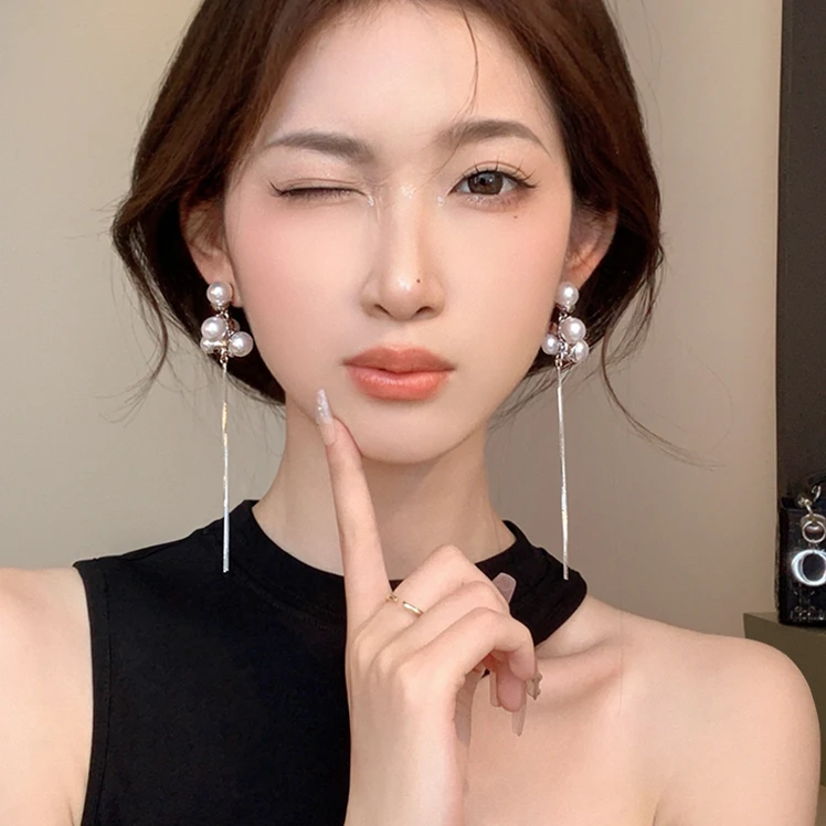 合金仿珍珠耳饰白色珠珠流苏耳环气质百搭超仙轻奢美拉德配饰