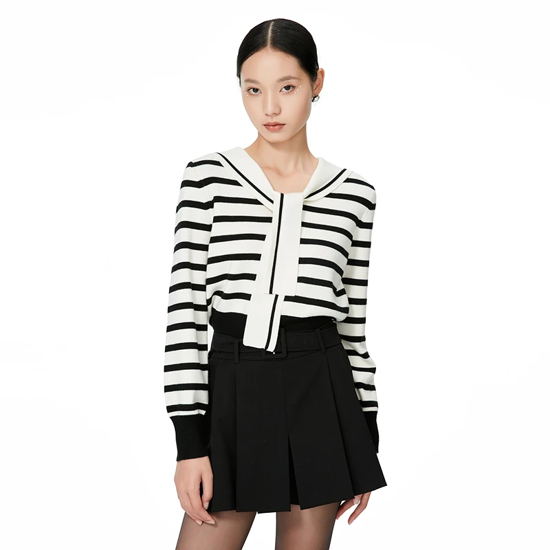 CAROLINE卡洛琳秋季新款条纹海军领毛针织衫ECRDDA31