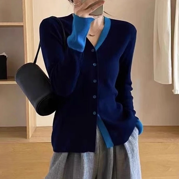 【晶晶】2023大码女装拼色长袖开衫秋冬微胖显瘦减龄V领针织衫上衣