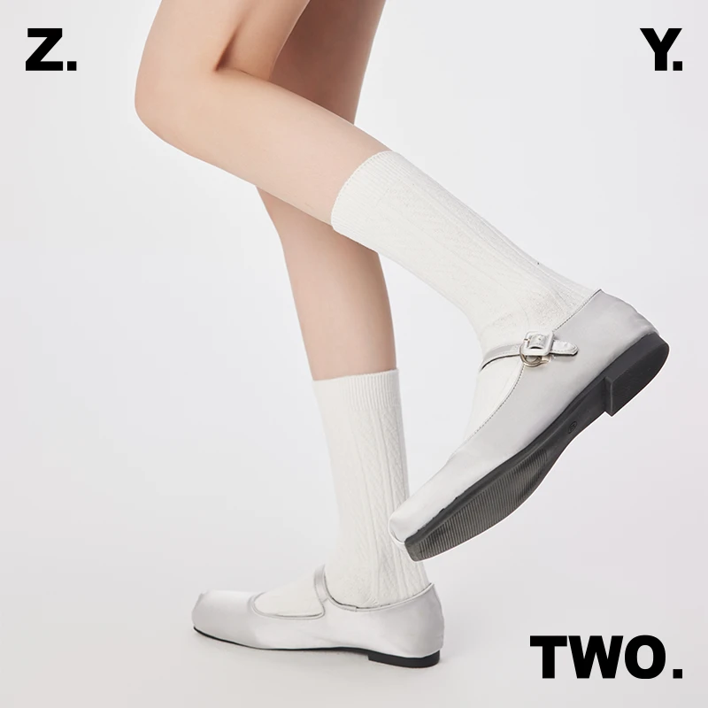 秋冬袜子女亲肤婴儿绒柔软中筒袜微纹无骨堆堆麻花磨毛袜舒适