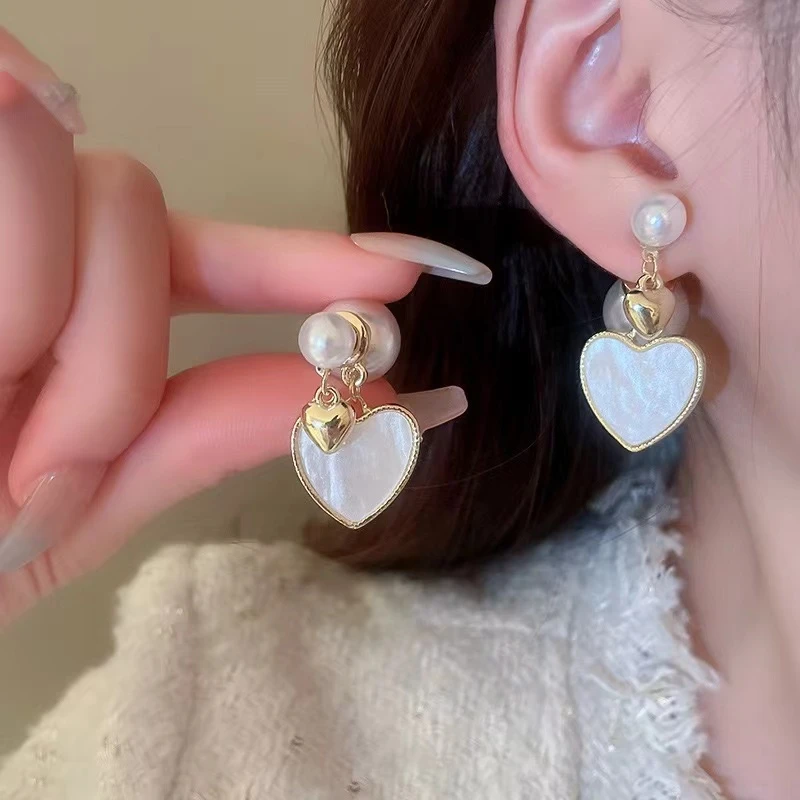 铜合金耳饰 清新温柔爱心耳钉气质时尚耳环前后戴设计感耳饰P023
