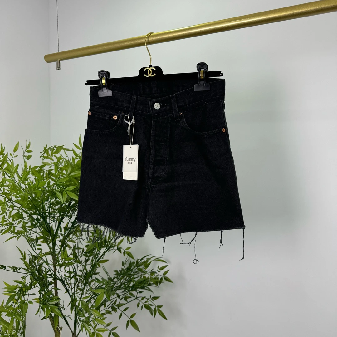 Vetements 维特萌 牛仔短裙 S码/95新/无配件 YM0441