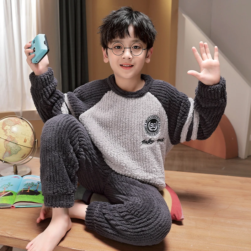 2025新款儿童珊瑚绒睡衣男童秋冬季加绒加厚法兰绒男孩青少年套装