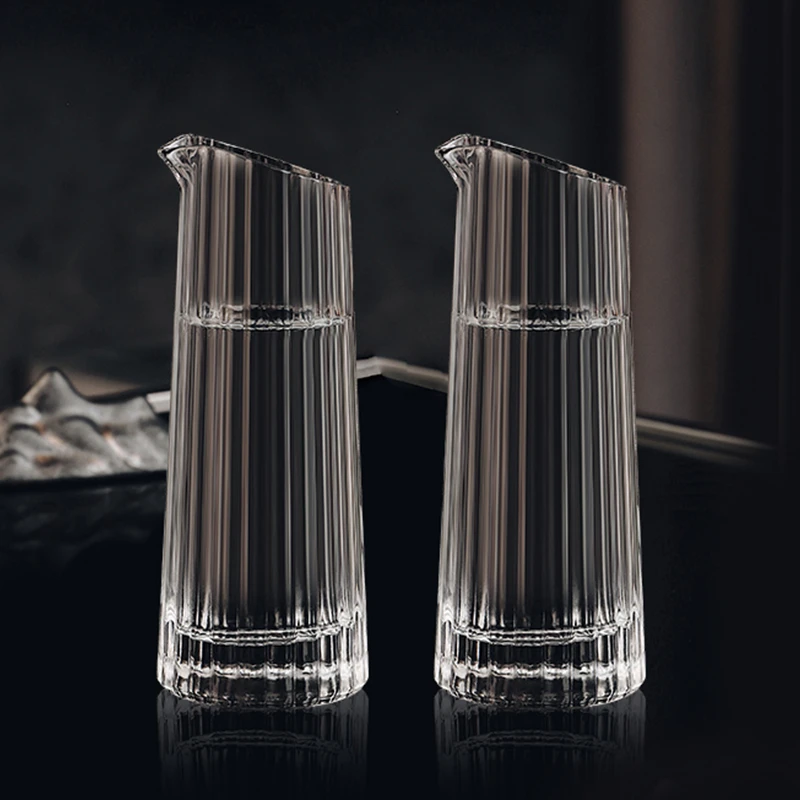 小号白酒分酒器100ml家用玻璃量酒壶创意饭店用白酒杯分酒器套装