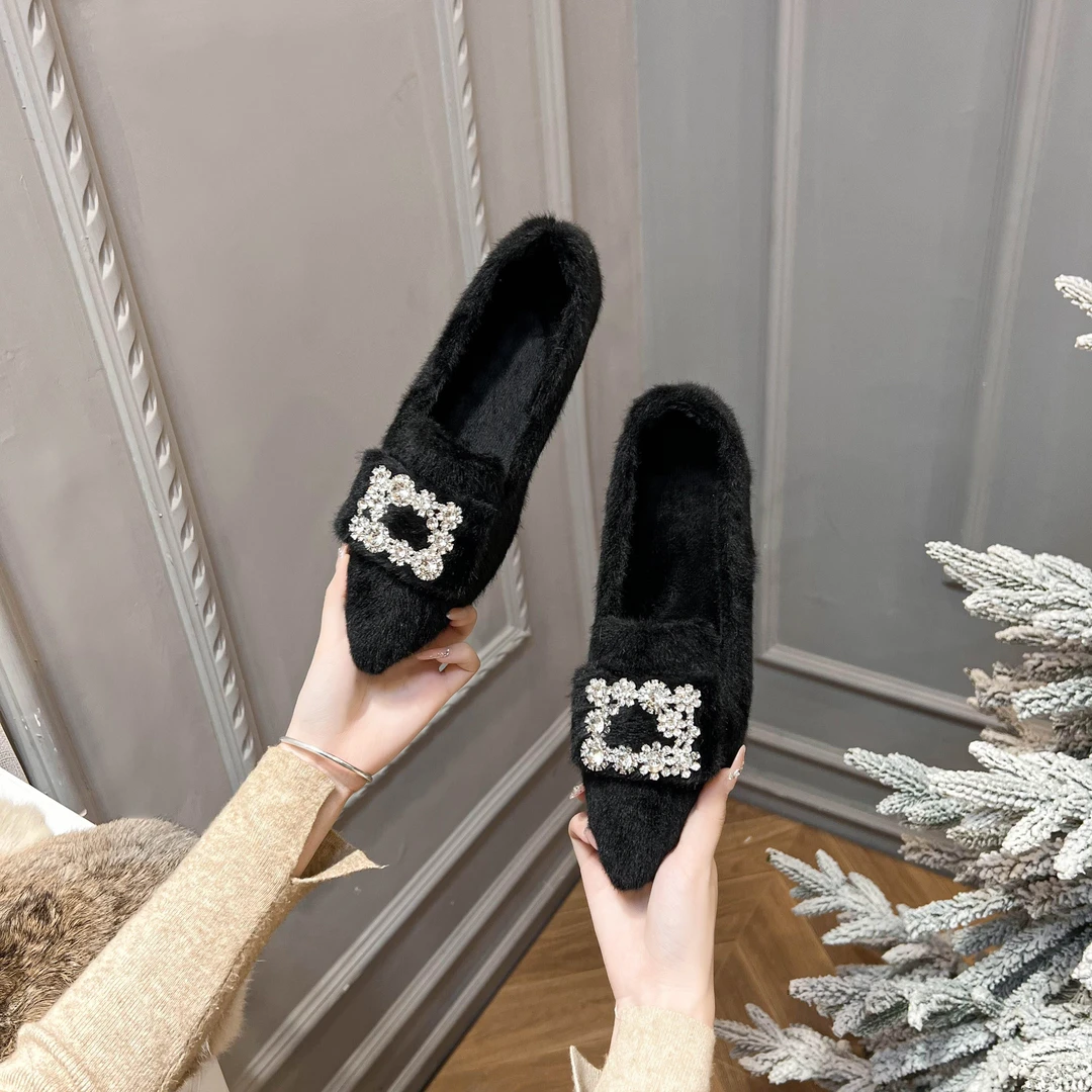 冬季新款时尚尖头蝴蝶结钻扣内增高保暖气质毛毛鞋〈38〉