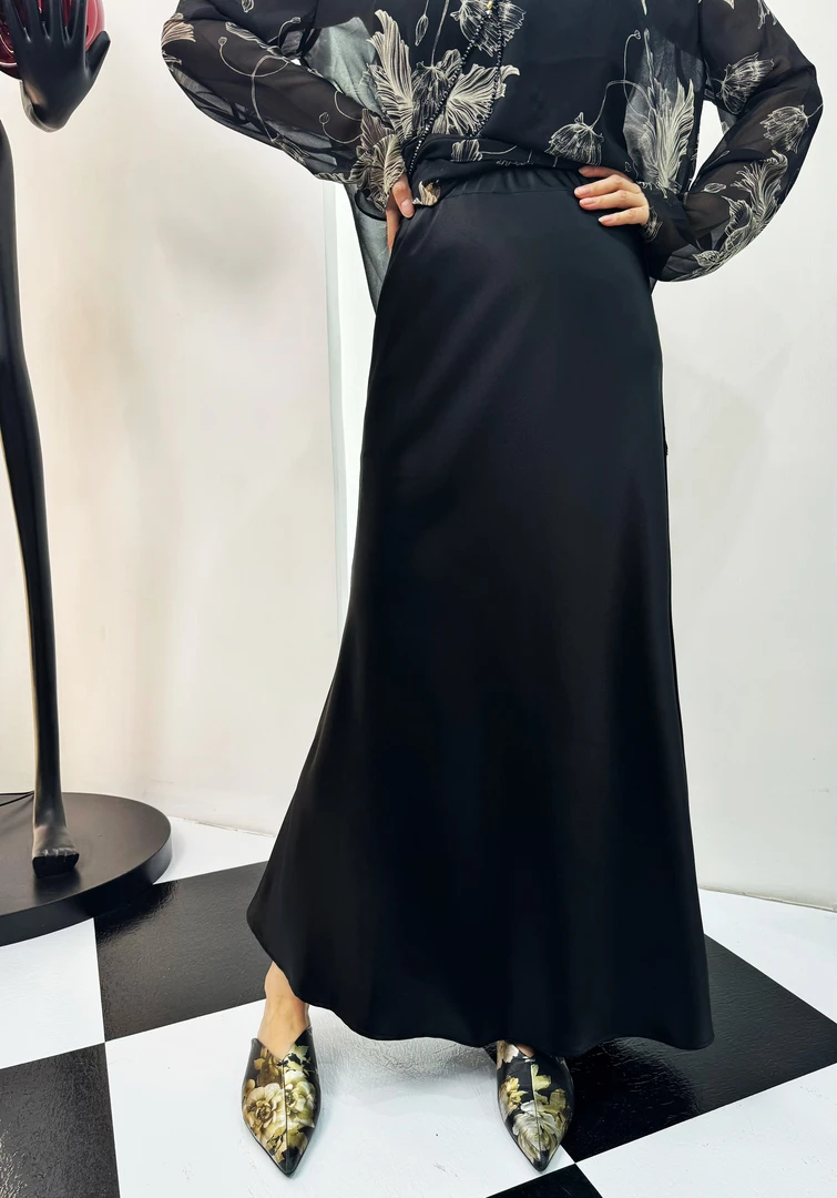 夏季新款中长款松紧腰头轻奢时尚开叉鱼尾显瘦名媛女装半身裙