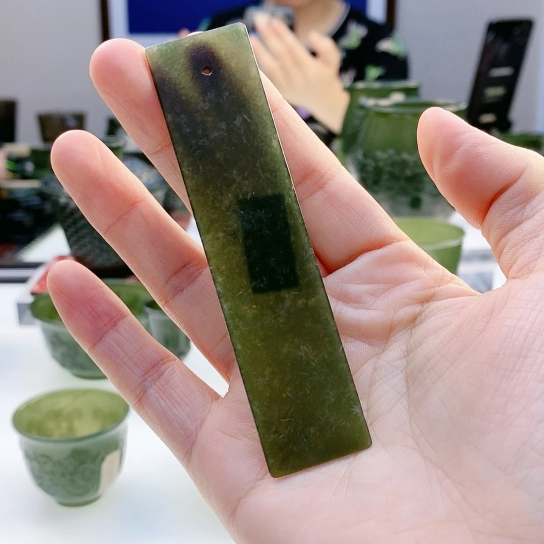 【闪购商品】和田玉(青玉)把件未镶嵌微瑕