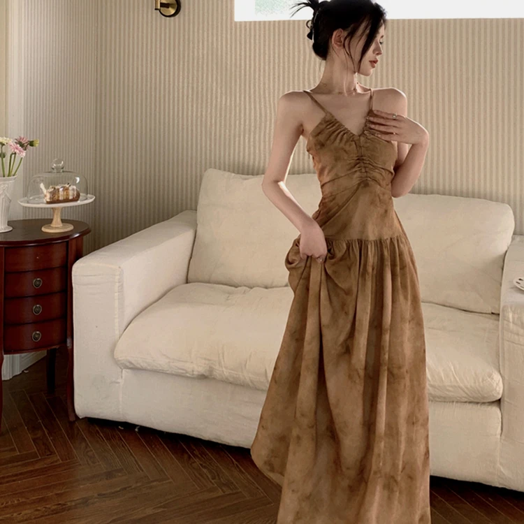 新中式国风复古晕染连衣裙纯欲气质挂脖v领露背吊带长裙子