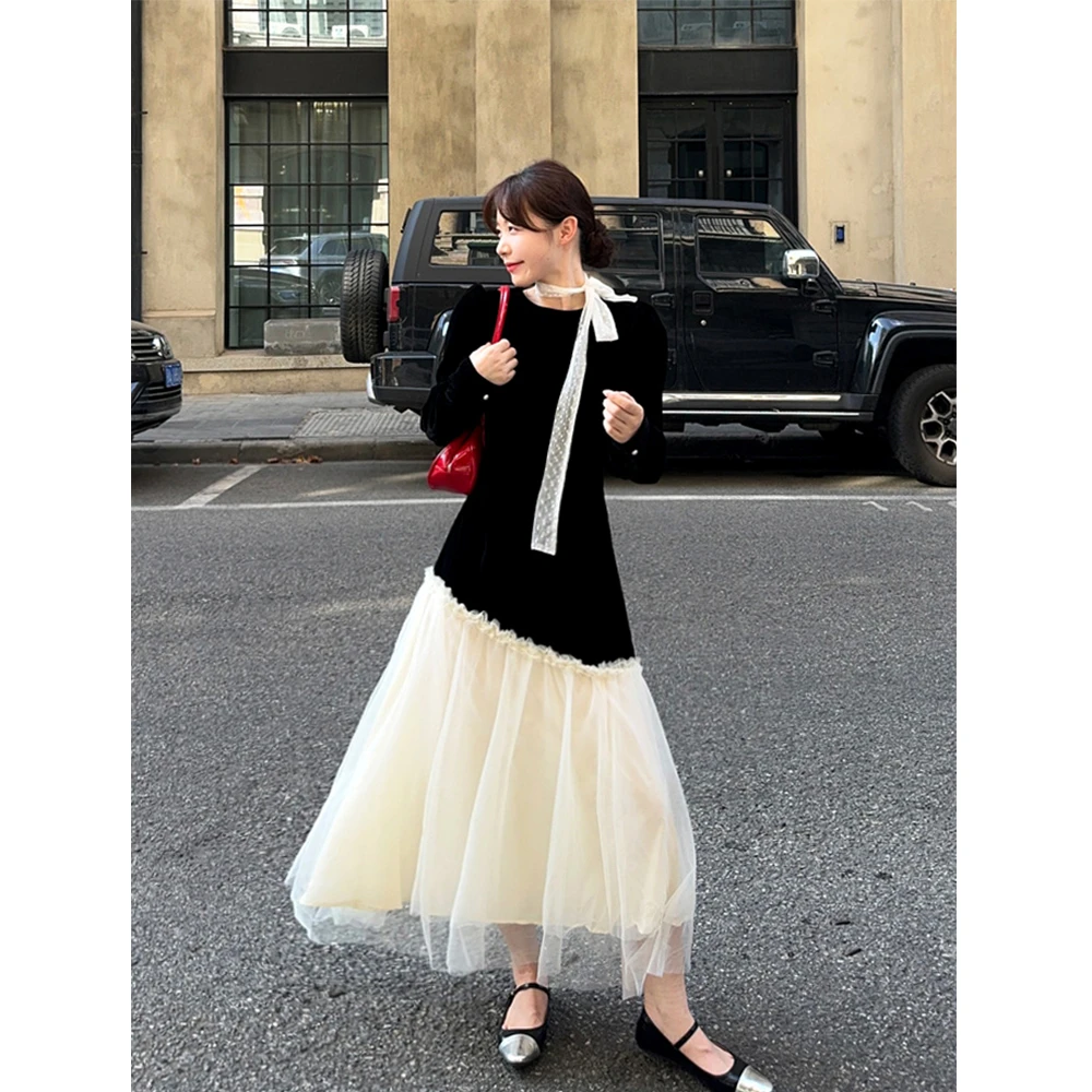 秋季新款长袖法式赫本风设计感裙子丝绒拼接网纱撞色气质连衣裙