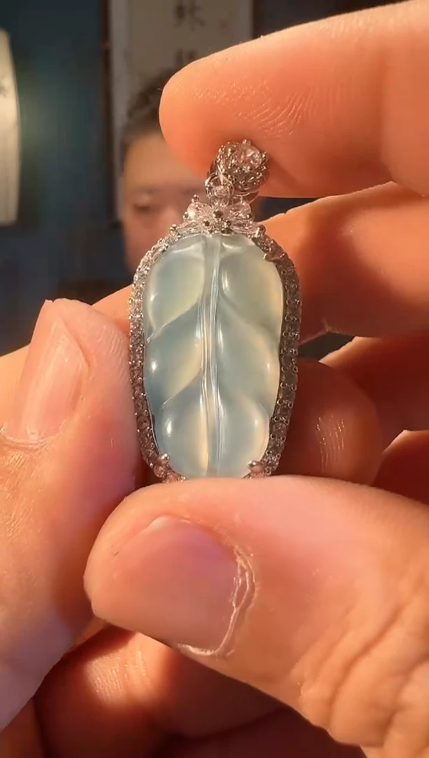 【闪购商品】翡翠颈饰未镶嵌大业有成